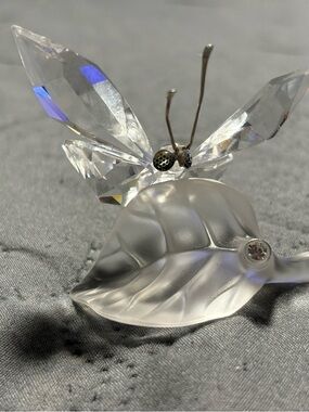 Swarovski Crystal Butterfly Figurine on Frosted Leaf